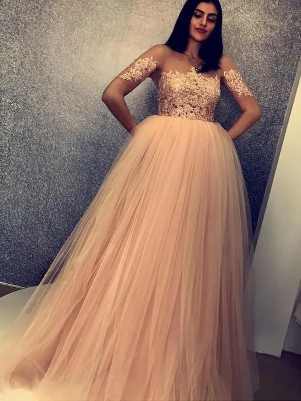 Bridelily Ball Gown Short Sleeves Scoop Sweep/Brush Train With Applique Tulle Dresses