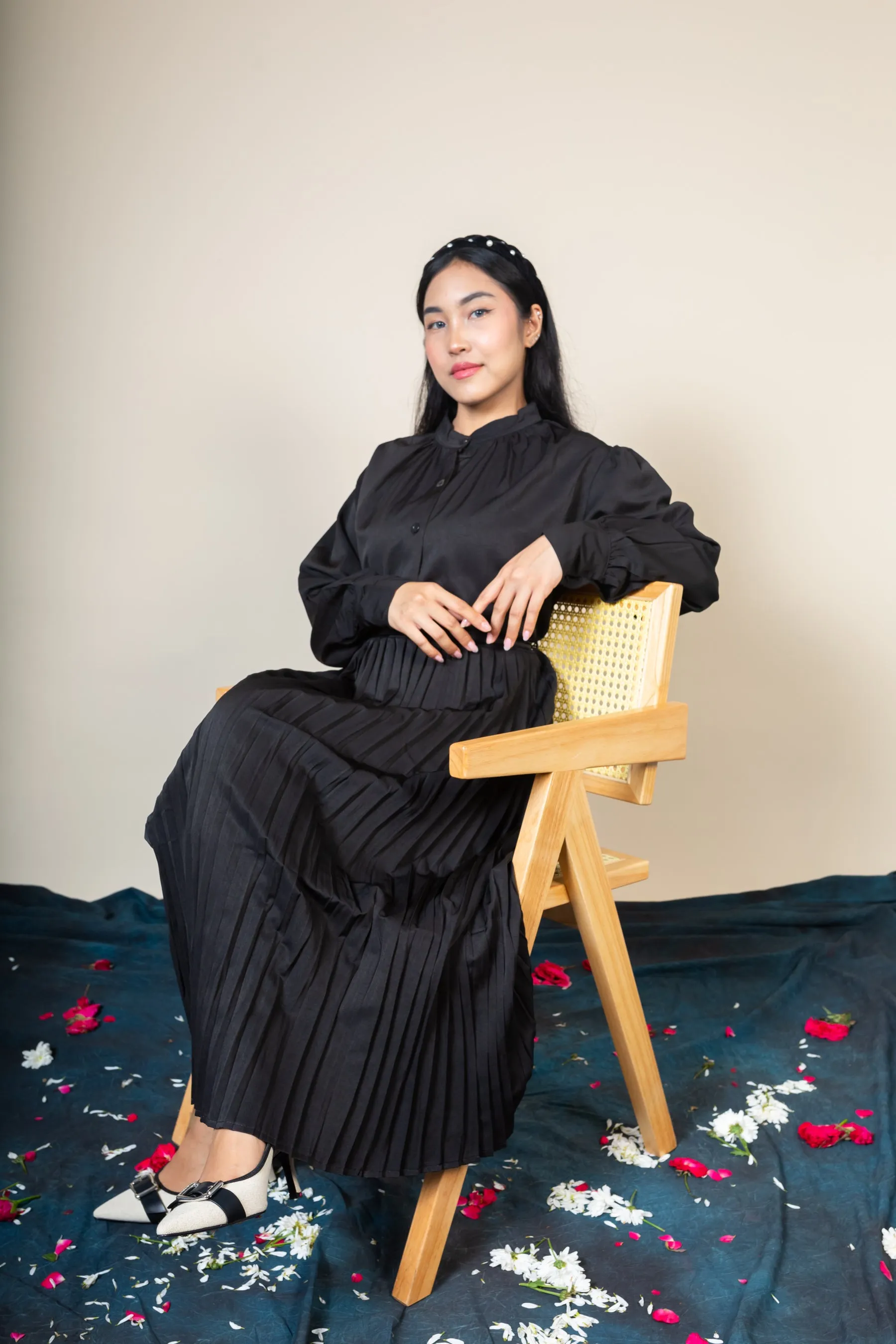 GULNAR MAXI DRESS - BLACK
